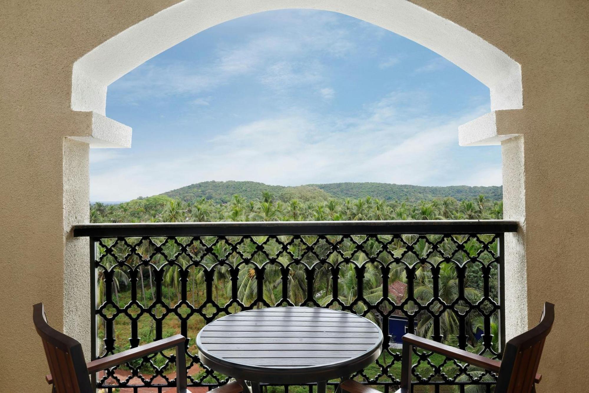 Fairfield By Marriott Goa Calangute Hotel Екстериор снимка